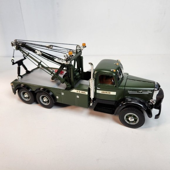 First Gear US Postal Mack L-Model Wrecker Tow Truck & Box 19-3222 1:34 USPS - Picture 2 of 14
